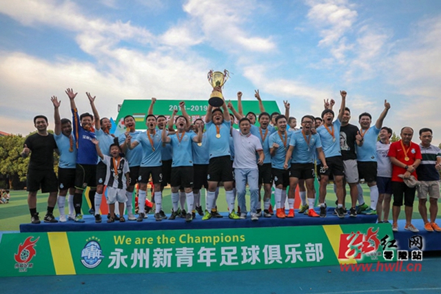 雷霆力克卫冕冠军豪取15连胜 鹈鹕轻取奇才